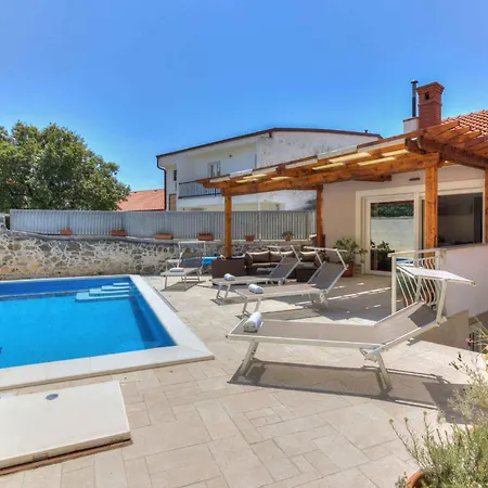 In 45274 Tatil Evi Novi Vinodolski