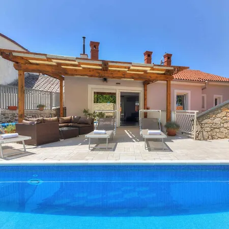 In 45274 Tatil Evi Novi Vinodolski