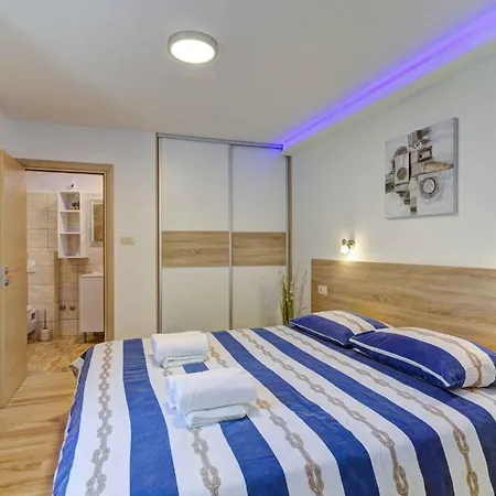 Tatil Evi In 45274 Novi Vinodolski